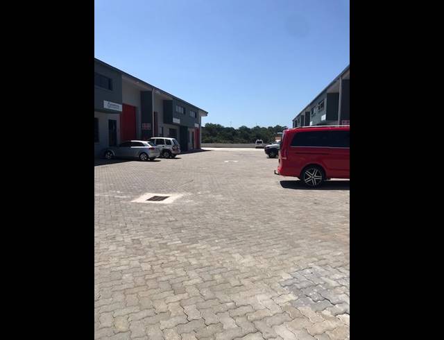 300M² WAREHOUSE TO LET IN GLEN ANIL
